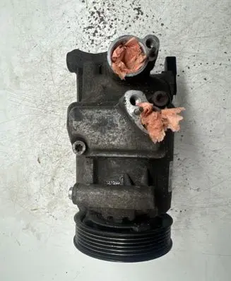 Volkswagen PASSAT B7 Air conditioning (A/C) compressor (pump) 5N0820803E 02073035512B 011405620002