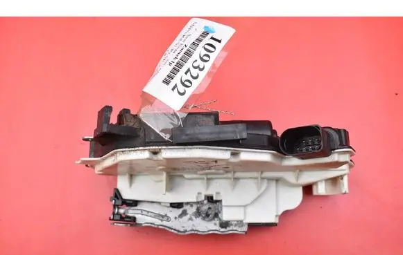 Seat Ibiza IV (6J,6P) Front door lock 5N1837015C