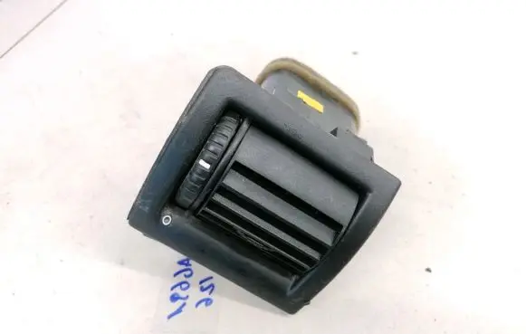 Opel Astra G Dash center air vent grill