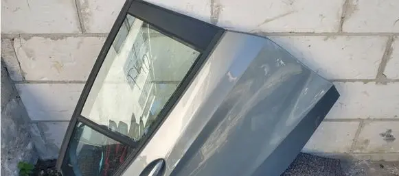 BMW 1 F40 Front door
