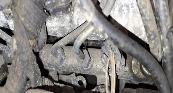 Opel Astra H Fuel main line pipe 