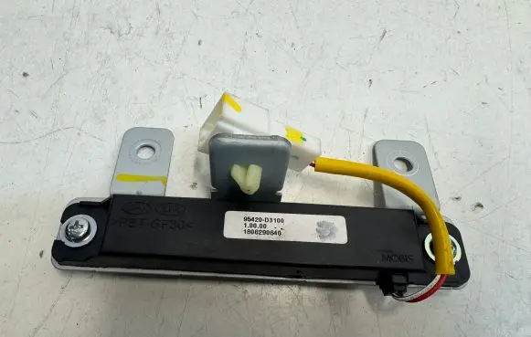 Hyundai Tucson TL Keyless system antenna 95420D3100