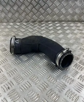 Audi A7 S7 4G Air intake duct part 4G0145737R