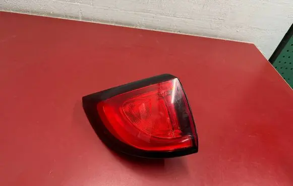 Chrysler Pacifica Rear/tail lights P68229027AF 68229027AF