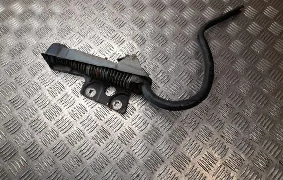 Mercedes-Benz S W126 Tailgate/trunk/boot hinge 051