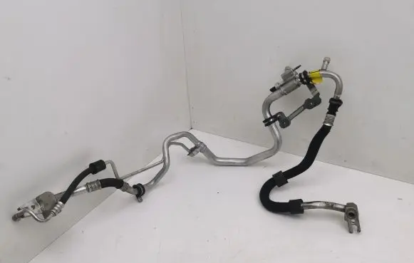 Maserati Ghibli Air conditioning (A/C) pipe/hose 670030074