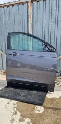 Land Rover Discovery Sport Front door 