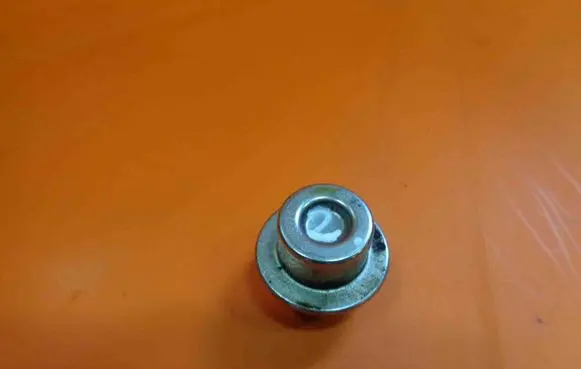 Mercedes-Benz SLK R171 Fuel pressure regulator 