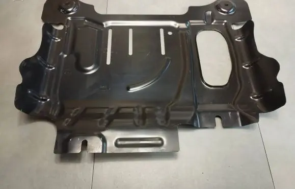 Engine splash shield/under tray