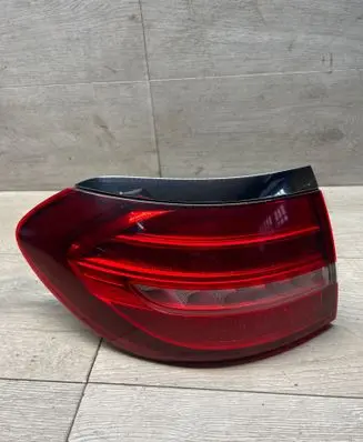 Mercedes-Benz E W213 Rear/tail lights 633000