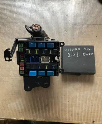 Suzuki Grand Vitara II Fuse box set