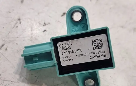 Audi A5 8T 8F Airbag deployment crash/impact sensor 8K0955557C