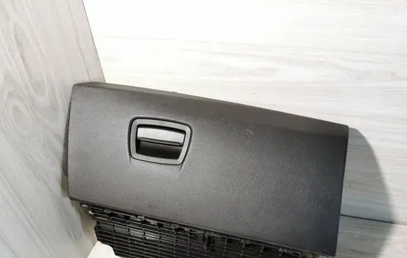 BMW 5 F10 F11 Glove box set 9173907 112420