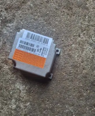 Mercedes-Benz C AMG W203 Airbag control unit/module