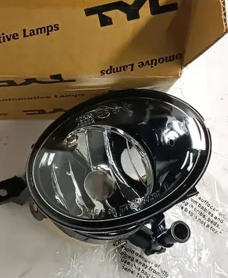 Volkswagen Touran II Front fog light 5K0941700 951830-E 5K0941700F