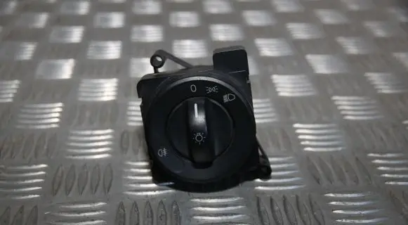 Mercedes-Benz Sprinter W906 Light switch A9065450104 9065450104