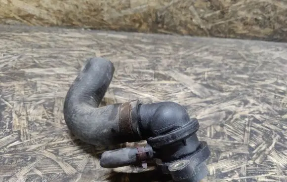Chevrolet Aveo Thermostat/thermostat housing