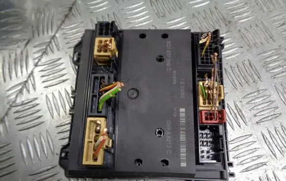 Volkswagen Polo Voice control module 6Q1937049C