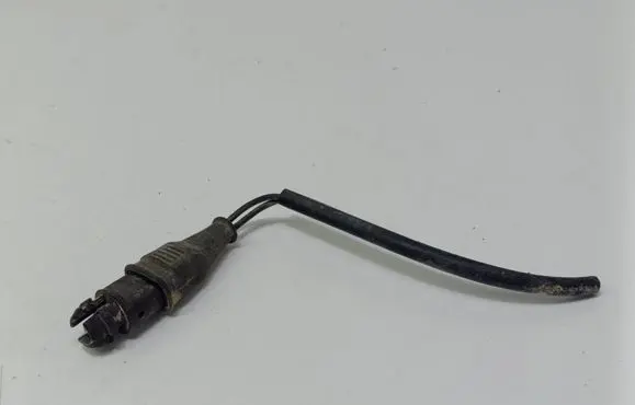 Audi A4 S4 B5 8D Outside/exterior temperature sensor 8D0820535