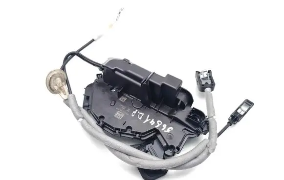 Volkswagen Polo VI Front door lock 5TC837016D