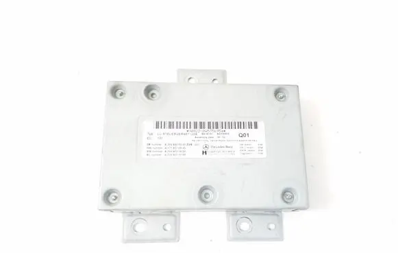 Mercedes-Benz SLK R171 Head unit multimedia control A2049000300