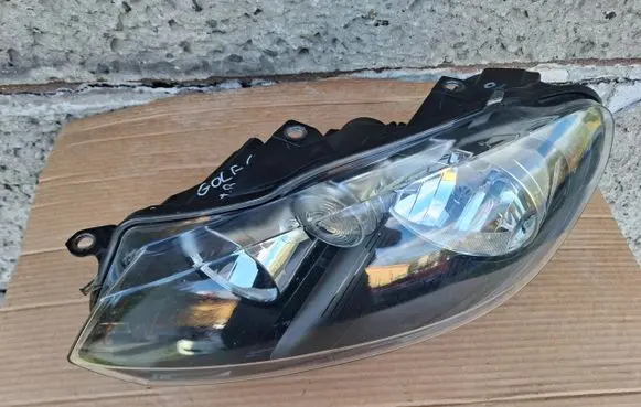 Volkswagen Golf VI Headlight/headlamp 