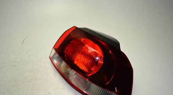 Volkswagen Golf VI Rear/tail lights 254802R1 A046341