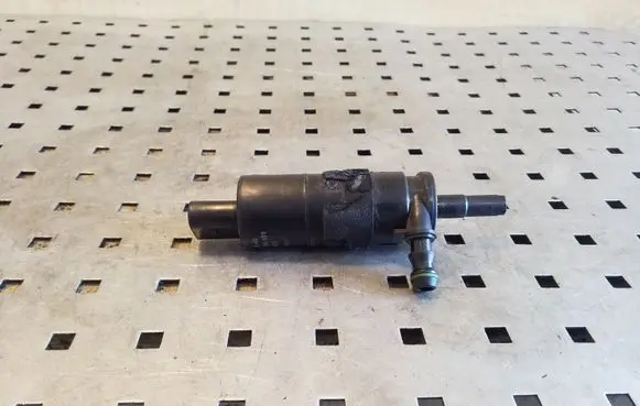 Audi A6 C7 Headlight washer pump 3B7955681