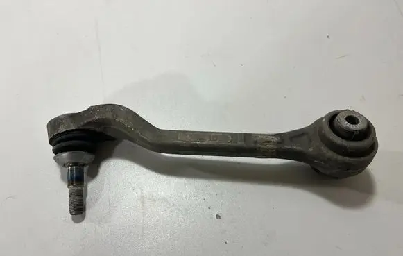 BMW 3 G20 G21 Front lower control arm/wishbone 6888855