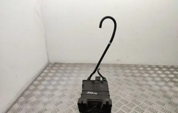 Active carbon filter fuel vapour canister