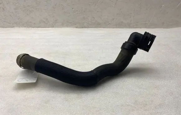 Peugeot 5008 II Engine coolant pipe/hose HSR22944