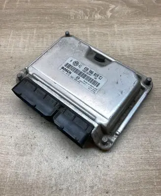 Volkswagen Golf IV Engine control unit/module ECU 038906019CJ 0281010302
