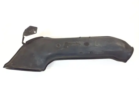 Audi V8 Air intake hose/pipe 077133854C