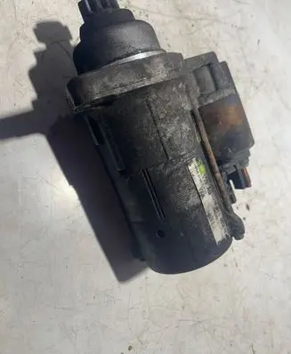 Volkswagen PASSAT B6 Starter motor 02m911023n