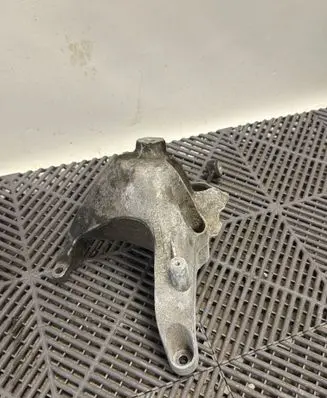 Audi A6 S6 C8 4K Engine mounting bracket 4M0199307