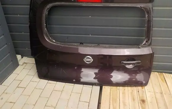 Nissan Primera Tailgate/trunk/boot lid 82649