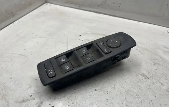 Renault Laguna III Quarter vent window switch 