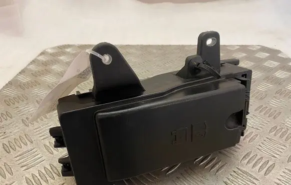 Jaguar E-Pace Fuse box set GX7314A067AA GX7314A076AA