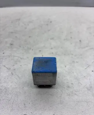 Mercedes-Benz E W124 Other relay 0015425919 899856