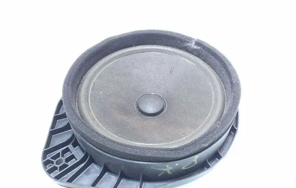 Chevrolet Orlando Front door speaker 22759392