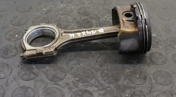 Opel Ampera Piston with connecting rod 