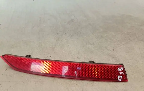 Volkswagen PASSAT B8 Rear tail light reflector 3G0945106A 272736