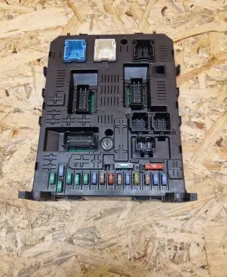 Peugeot 308 SAM control unit 967847728001 20977771 230349301