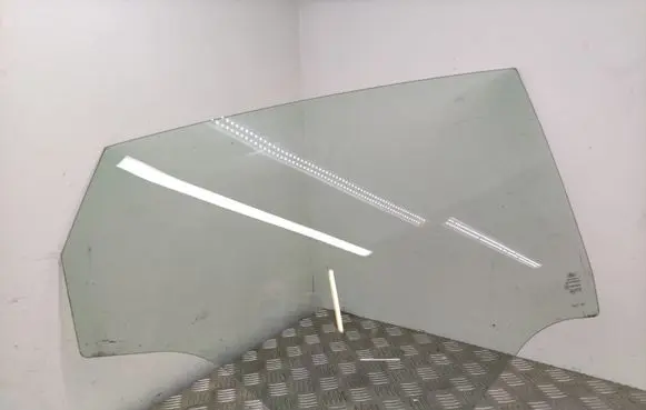 Ford Fiesta Rear door window glass 8A61A25712A