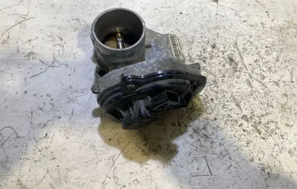 Volvo V50 Throttle valve 2S6UFA 1393369R 0706062