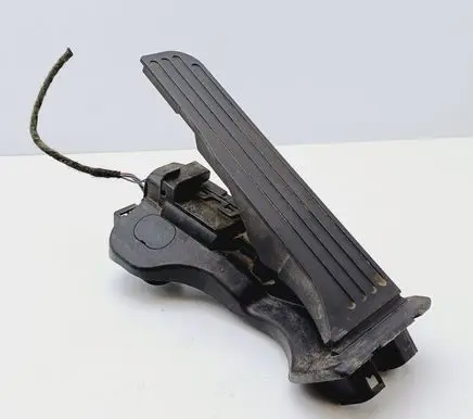 Skoda Octavia Mk2 (1Z) Accelerator throttle pedal 1K1721503P