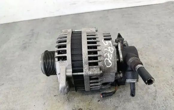 Opel Astra H Generator/alternator 