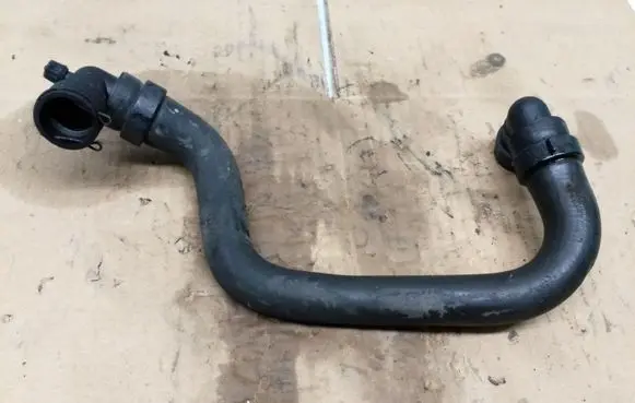 Peugeot 407 Engine coolant pipe/hose
