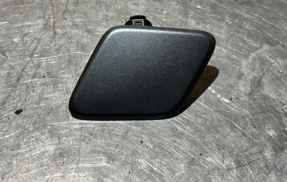 Nissan Murano Z50 Headlight washer spray nozzle cap/cover 