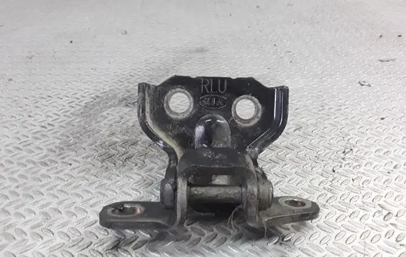 KIA Sorento Rear door upper hinge